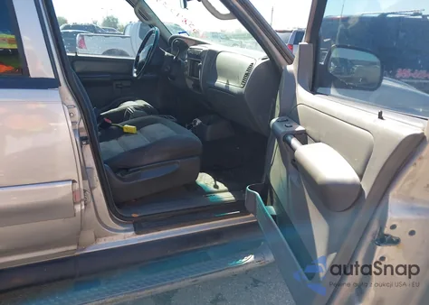 2004 Ford Explorer Sport Trac из США, поврежденный, VIN 1FMZU77K34UA65740